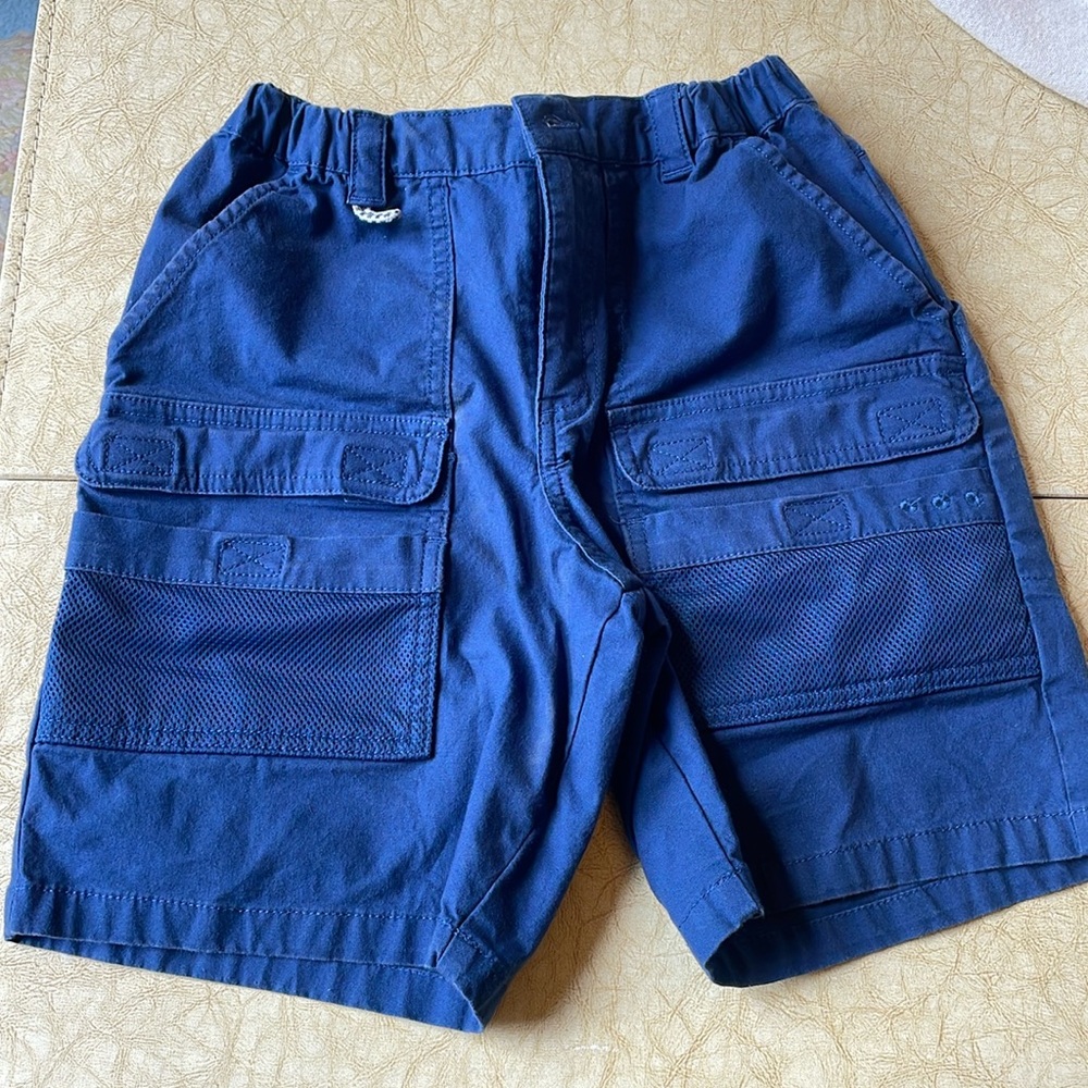 Columbia PFG boys medium 10/12 navy shorts